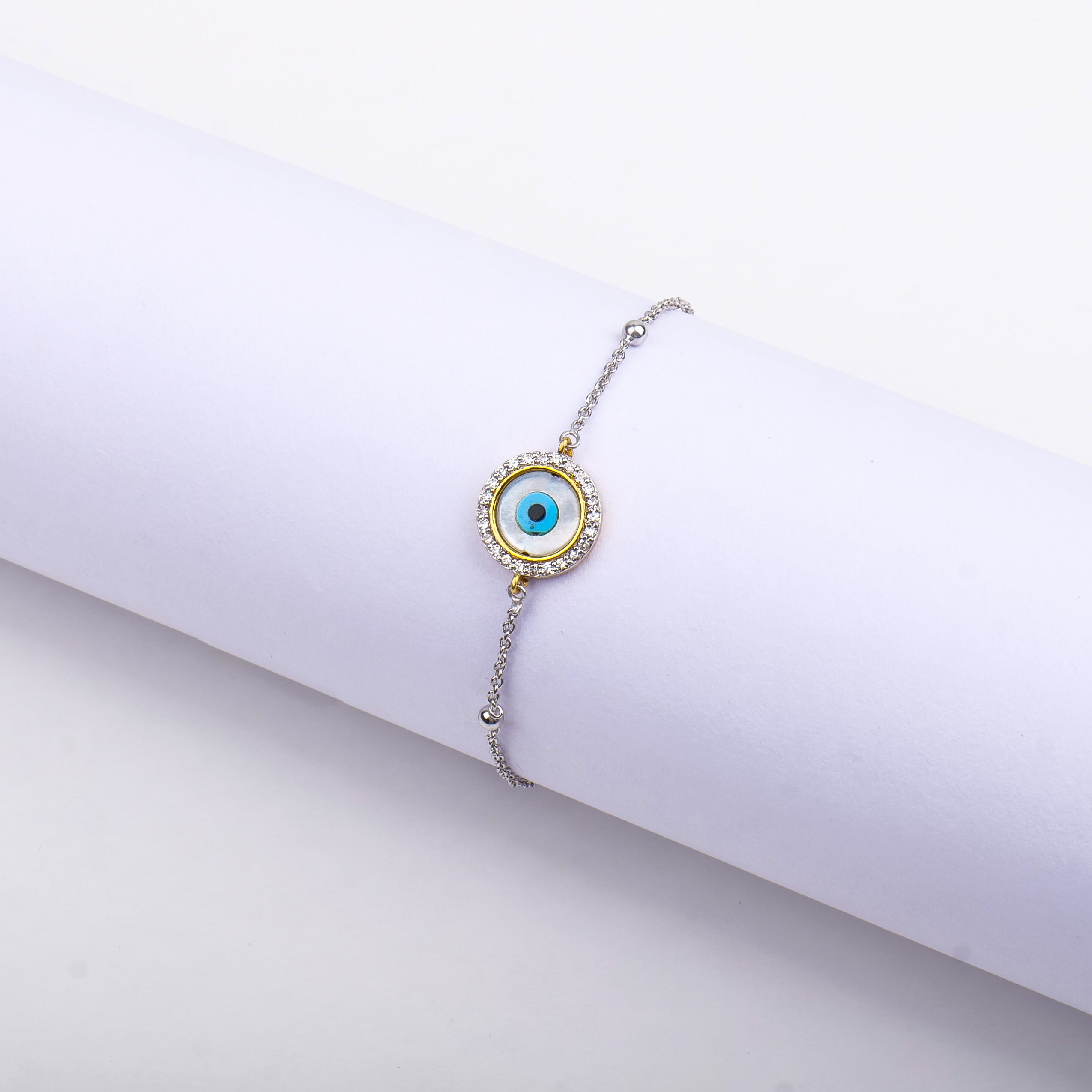 Round Evil Eye with Diamonds Bracelet